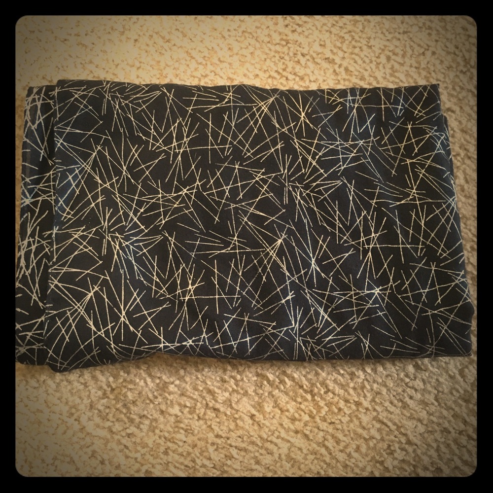 Black and silver scarf